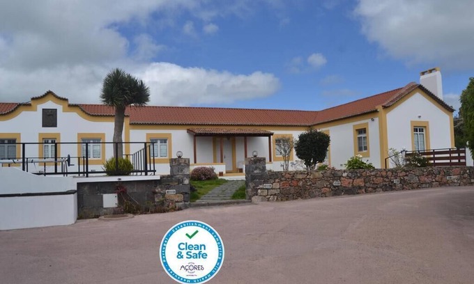 Relva Casa | Farm with Private Pool in Açores