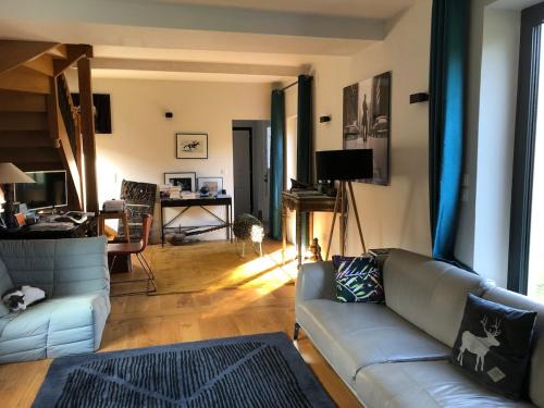 La Ferte-Saint-Cyr Casa | Farm with view, horses and castles, plain nature