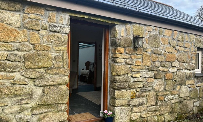 Saint Breward Casa | Farmhouse Annexe With Home-cooked Breakfast