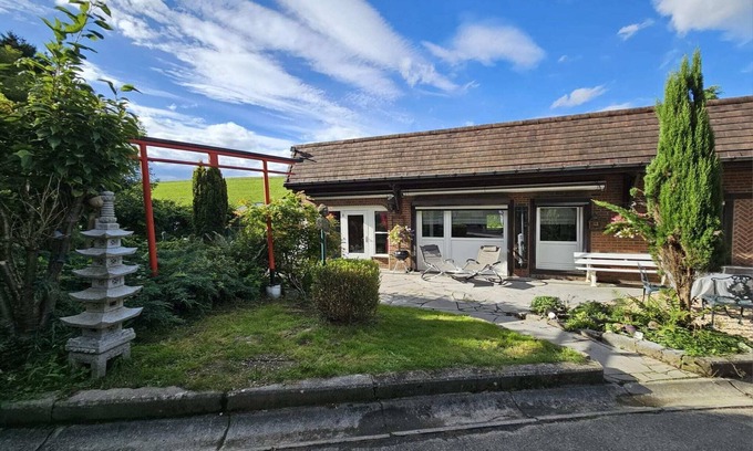 Hastiere-Lavaux Casa | Casa rural en Bélgica con jardín verde