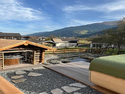Bramberg am Wildkogel Casa | Farmhouse in Bramberg with Natural Pond, cleaning included