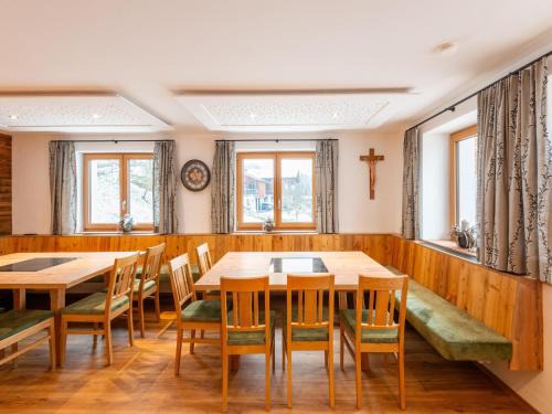 Bramberg am Wildkogel Casa | Farmhouse in Bramberg with Sauna & Ski Access, cleaning included