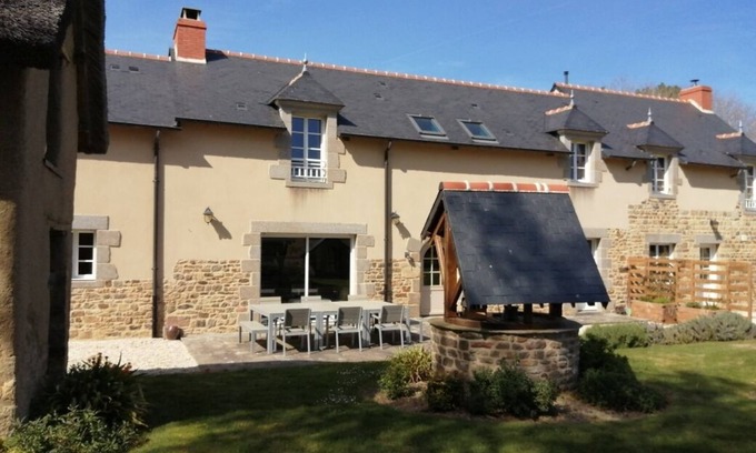 Dinge Casa | Farmhouse in romantic Brittany