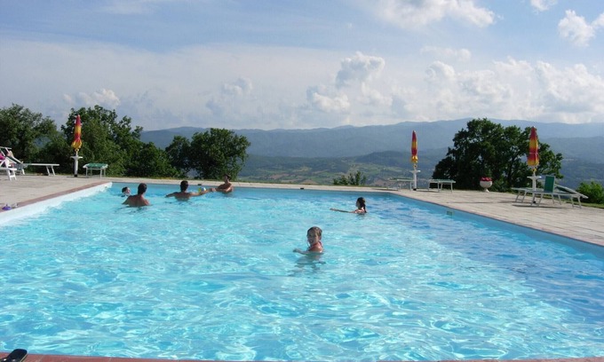 Poppi Apartamento | Casa rural en Toscana con piscina y vistas