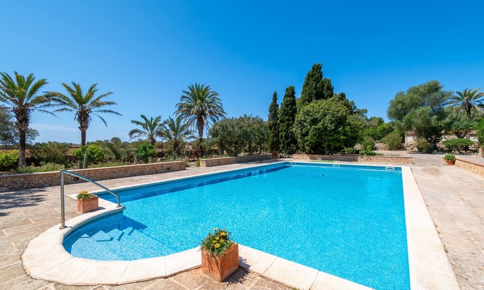 Sa Torre Otro | Agroturismo 'Sa Bassa Crua 1' con piscina compartida, terraza privada y Wi-Fi