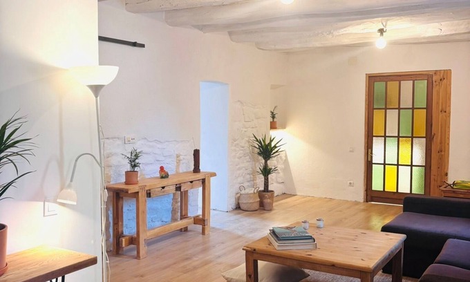 Avinyo Otro | Farmhouse style house in the heart of Catalonia