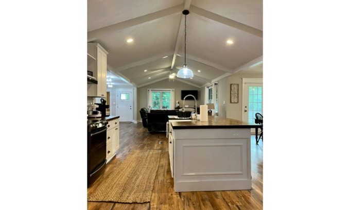 James City Casa | Farmhouse vibes, hidden gem in New Bern!