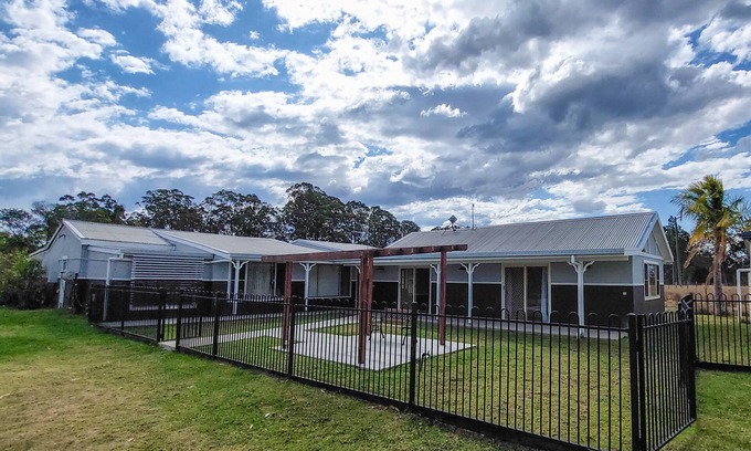 Braunstone Otro | Farmstay Farm Experience - close to Grafton CBD. Quiet and peaceful large house