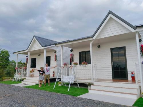 Lom Sak Casa | FarmStay Tawanchai ฟาร์มสุขตะวันฉาย YS