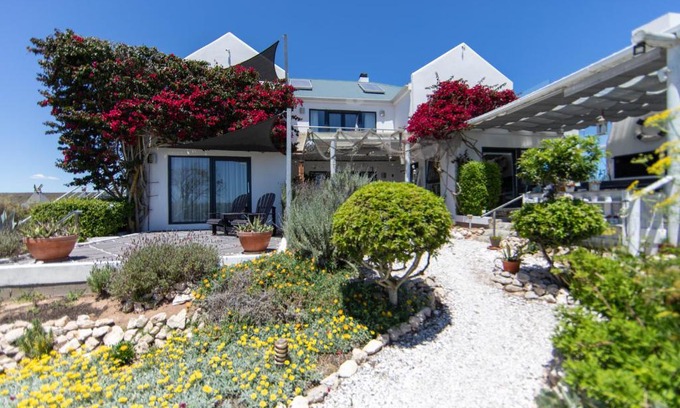 Paternoster Casa | Farr Out Guest House