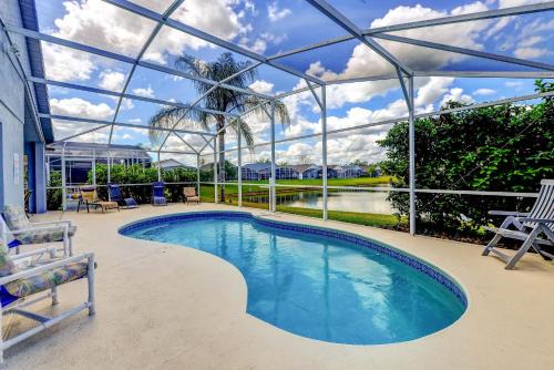 Eagle Pointe South Casa | Fascinating Lake View With Private Pool And Game-Room, Near Disney!
