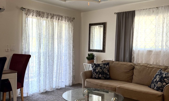 Roseville Casa | FAST INTERNET - EASY ACCESS - QUITE - 5 MINUETS TO KAISER - REMODELED - NEW BATH