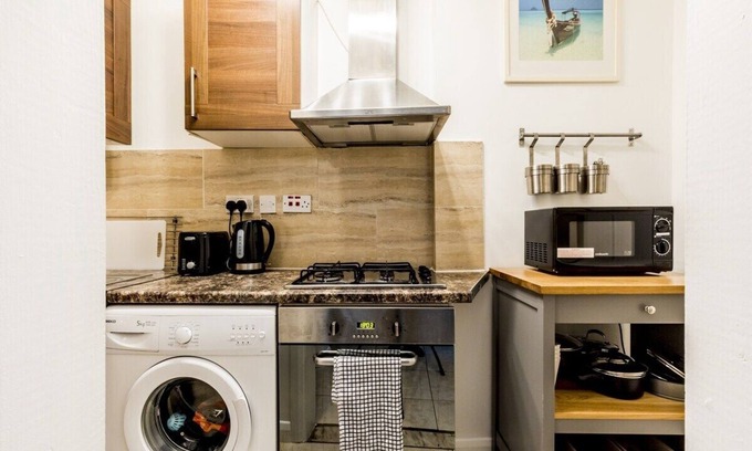 St Luke's Apartamento | Fast Wifi Pet-friendly Sleeps 6