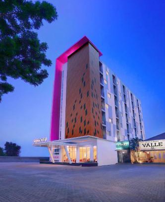 Semarang Hotel | favehotel Simpang Lima - Semarang