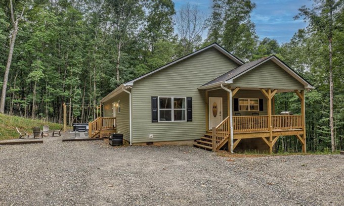 Blairsville Casa | Fawn'd Memories