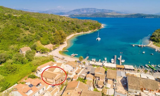 Agios Stefanos Apartamento | Fay Apartment - Dos Habitaciones Piso, Capacidad 6