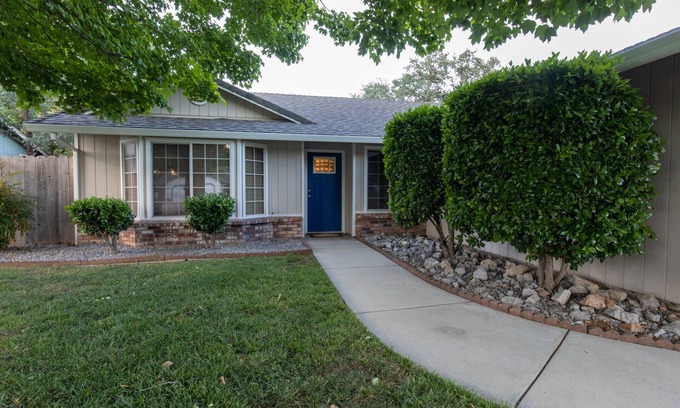 Columbia Casa | Fayette House near Lema Ranch, just minutes from shopping and Bethel church