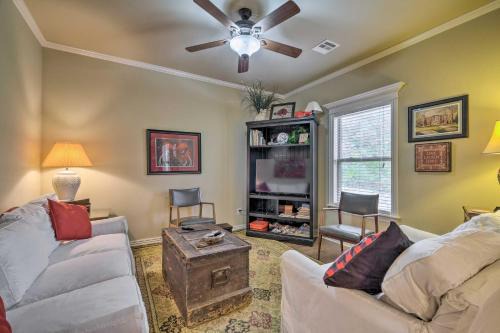 Fayetteville Apartamento | Fayetteville Apt by Univ of Arkansas Campus!