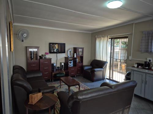 Fichardt Park Apartamento | Feather Rest