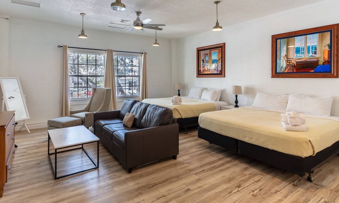 Downtown Apartamento | Key West Suites Hotel Tripp Harrison Suite