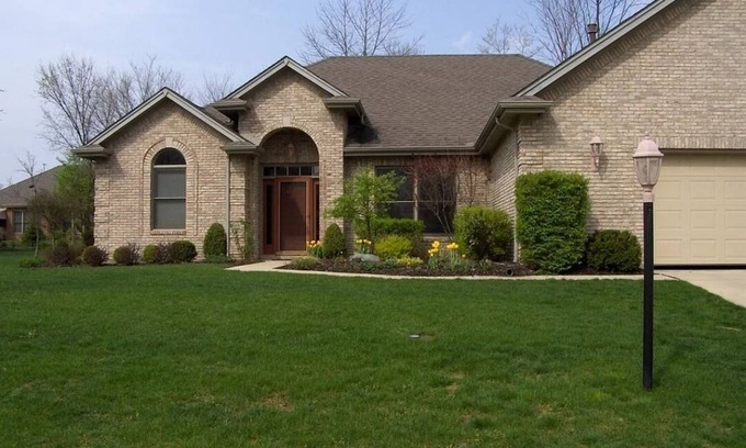 Vandalia Casa | Feel At home 13 minutes from Dayton International Airport