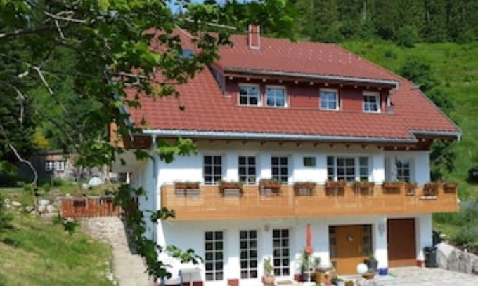 Menzenschwand-Hinterdorf Apartamento | Feel-good apartment TANNE