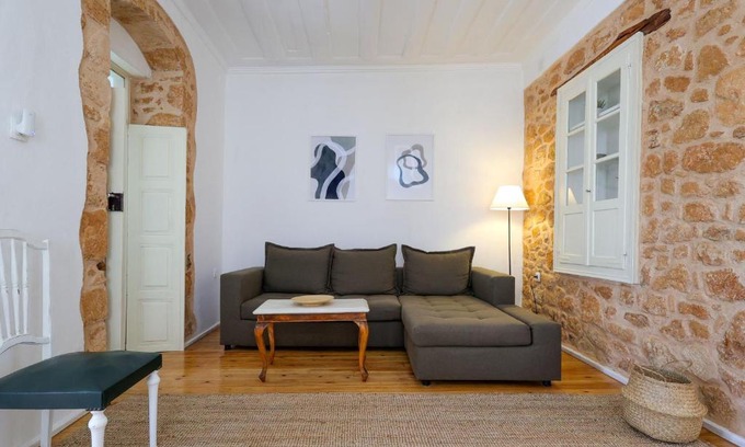 Aegina Apartamento | Feidiou 1