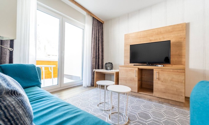 Feldberg Casa | Feldberg Lodge Ferienwohnung: Skilift, Tiefgarage, Whirlpool, Skischrank, uvm