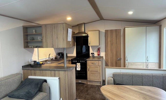 Felixstowe Cabina | Felixstowe Chimo Caravan 8 sleeps 5 min to beach