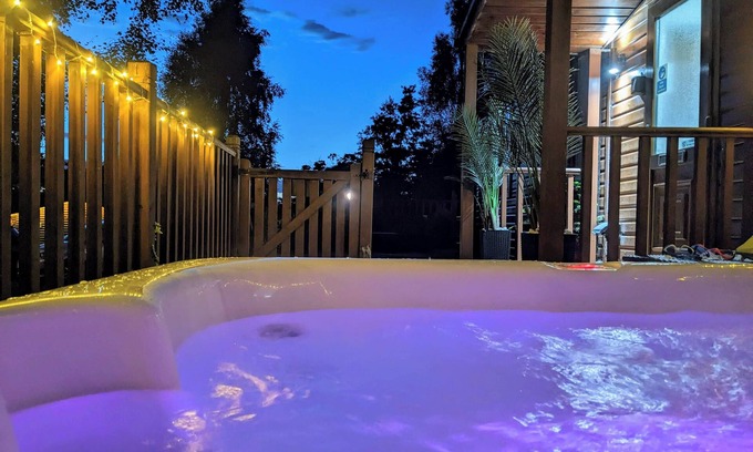 Morpeth Apartamento | Felmoor Northumberland Lodge - Sleeps 4, Hot Tub