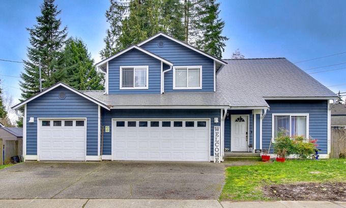North Creek Casa | Idyllic Mill Creek Vacation Rental w/ Yard & Grill