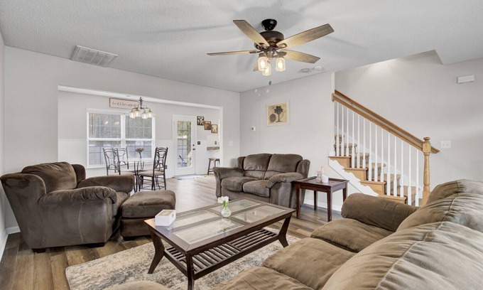 Goose Creek Casa | Fenced Yard & Pet Friendly: Navy Base + Charleston