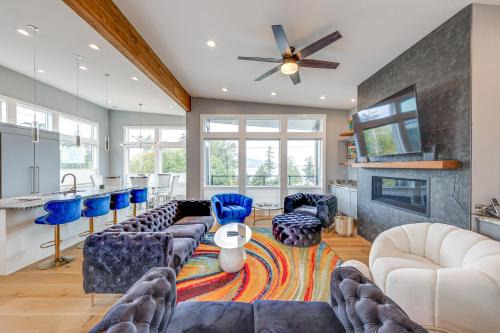 Anacortes Casa | Fenced Yard, Water and Island Views Anacortes Home!
