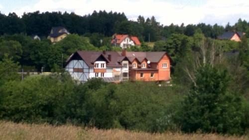 Grzybno Casa | Fenix Grzybno pokoje pracownicze, rodzinne, typu standard,dłuższe pobyty