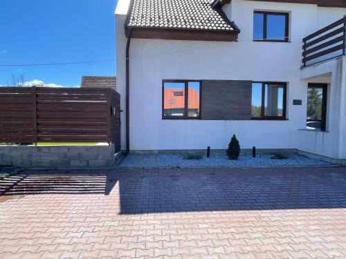 Odorheiu Secuiesc Apartamento | Fenyő Apartman