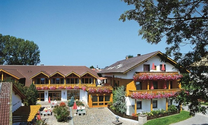 Neukirchen Beim Heiligen Blut Hotel | Ferienhotel Münch