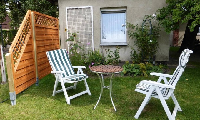 Dierkow-West Apartamento | Apartamento de vacaciones con vistas al jardín