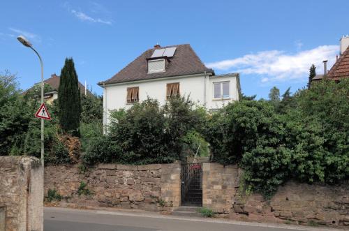 Neustadt an der Weinstrasse Apartamento | Ferienwohnung am Park