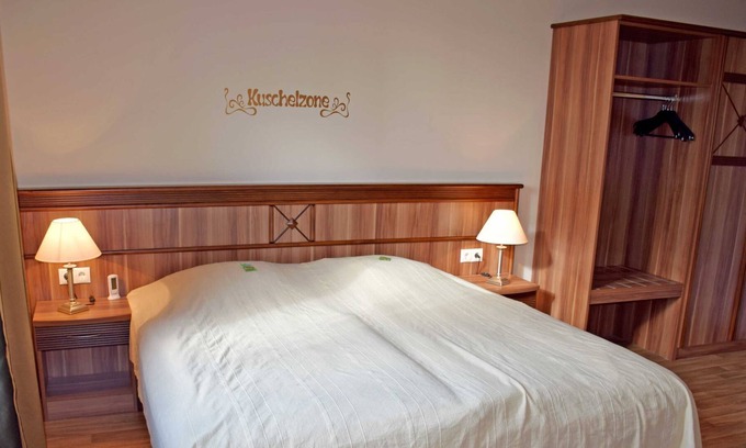 Rugen Island Apartamento | Ferienappartement Abendrot con balcón y chimenea - apartamentos de casa señorial con chimenea, sauna y