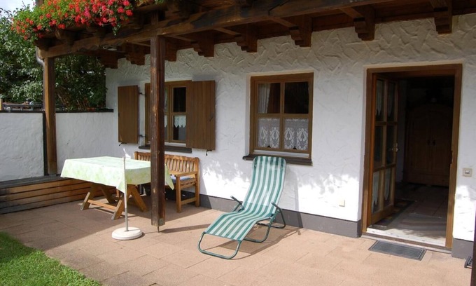 Bayerisch Eisenstein Apartamento | Casa de vacaciones en plena naturaleza, entrada independiente y terraza.