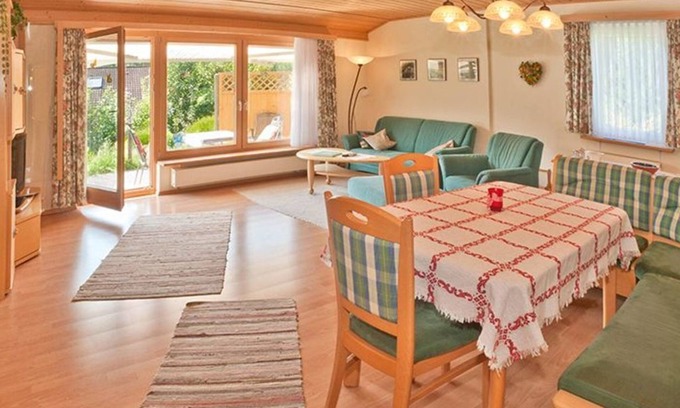 Schwarzenbach Casa | Ferienhaus 42-f mit gut Ausgestatter Küche und Garage - Ferienhäuser im Feriendorf Weissensee im