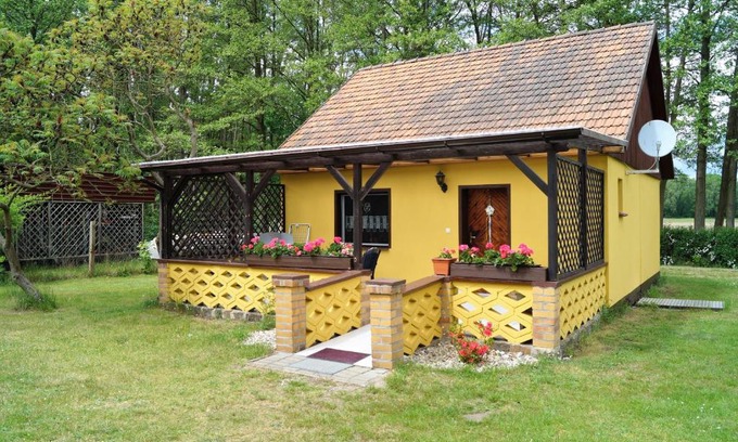 Burg-Dorf Casa | Ferienhaus am Bismarckturm in Burg