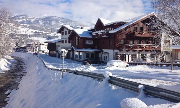 Hollersbach im Pinzgau Apartamento | Ferienhaus Islitzer