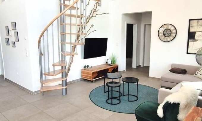 Sehestedt Apartamento | Ferienhaus für 10 Gäste mit 185m² in Jade