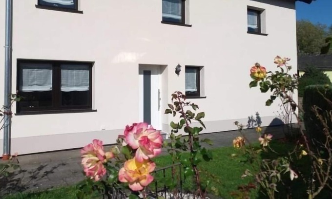 Steinfeld Casa | Ferienhaus für 8 Gäste mit 182m² in Hellenthal