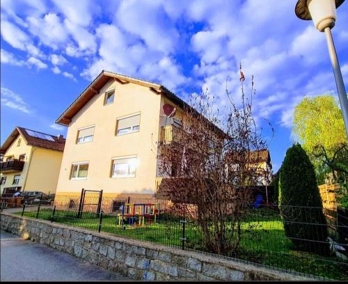 Frauenau Casa | Ferienhaus Falkenstein mit wunderschönem Bergblick