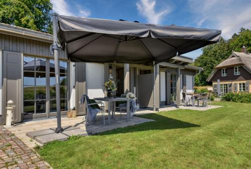 Putbus Casa | Ferienhaus Frische Brise 33 Feriendorf Klein Stresow Rügen by ruyastay
