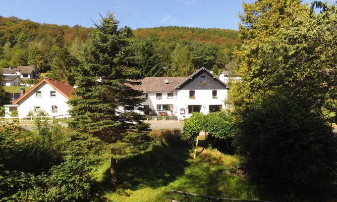 Simmerath Casa | Ferienhaus im Wiesengrund