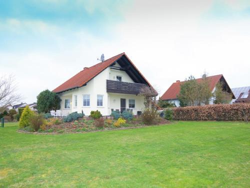Buchenberg Casa | Ferienhaus in Hessen mit großem Garten