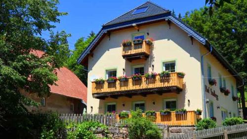 Loffingen Apartamento | Ferienhaus Lotus Hof Stallegg